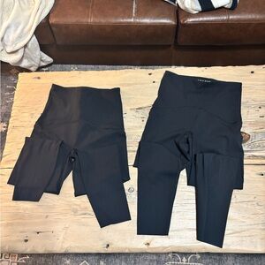 SPANX 2 pairs 7/8 booty boost leggings